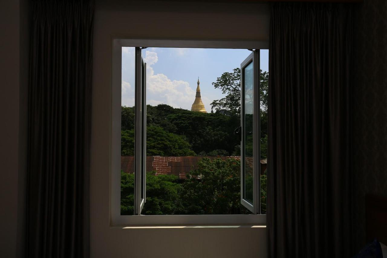 Shwe Yee Hotel 3*